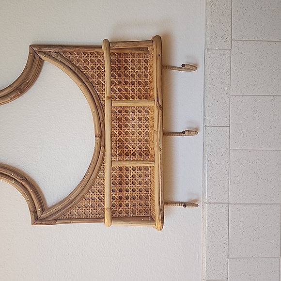 Opalhouse Mirror with basket Rattan material - Picture 3 of 7